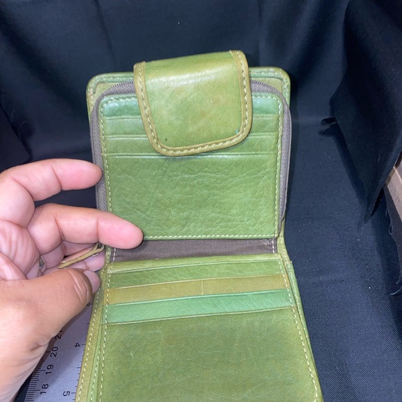 Green Leather Wallet - Picture 4 of 8